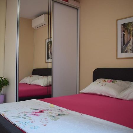 Apartman Gabriel Podgora Exterior foto