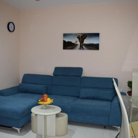 Apartman Gabriel Podgora Exterior foto