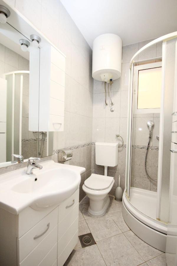 Apartman Gabriel Podgora Exterior foto
